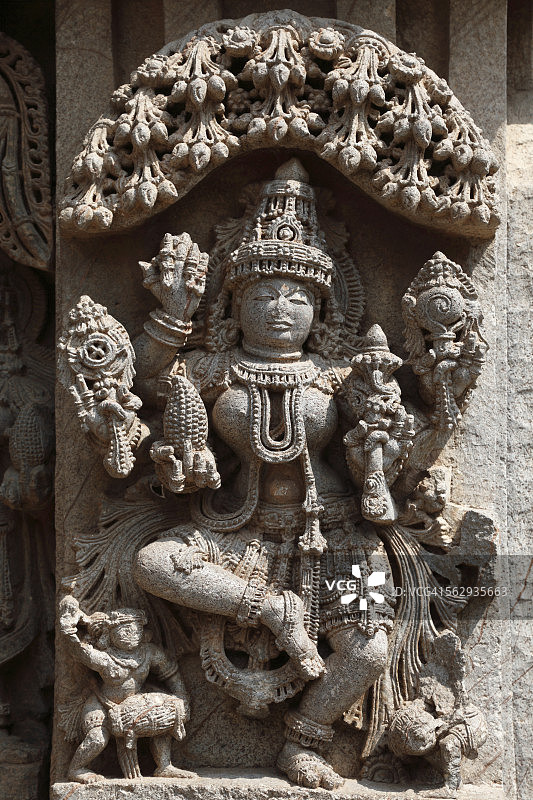 印度教神像：卡纳塔克邦索姆纳特普尔的凯萨瓦神庙图片素材