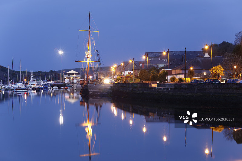 金塞尔港口的傍晚，科克郡，爱尔兰，欧洲图片素材