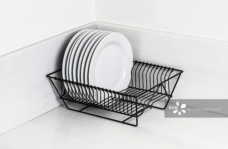 堆叠的餐盘图片素材