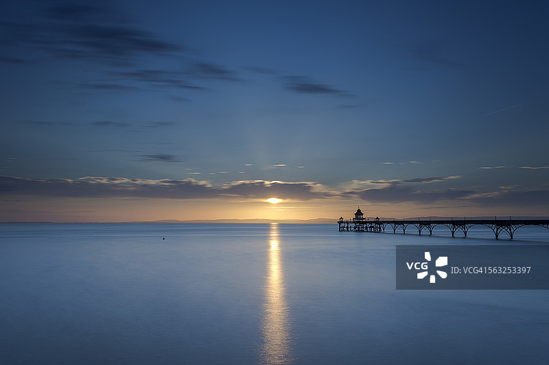 克利夫登码头日落图片素材