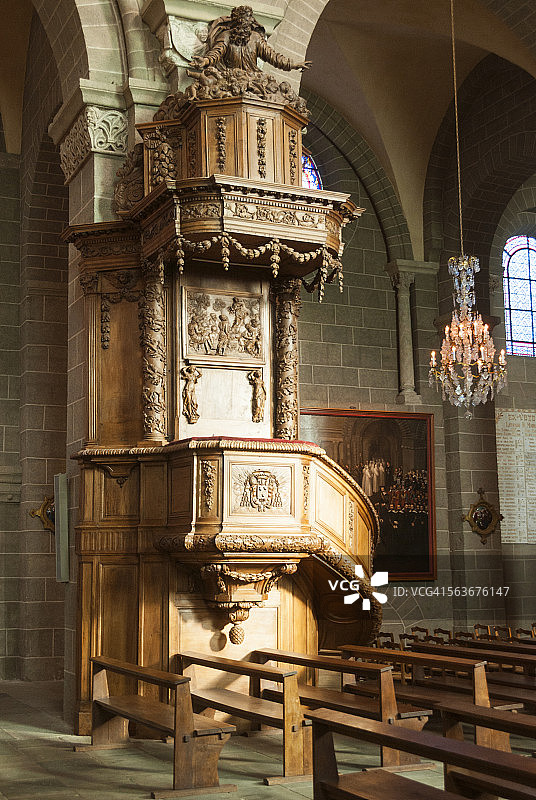 勒皮昂韦莱圣母大教堂讲道坛图片素材