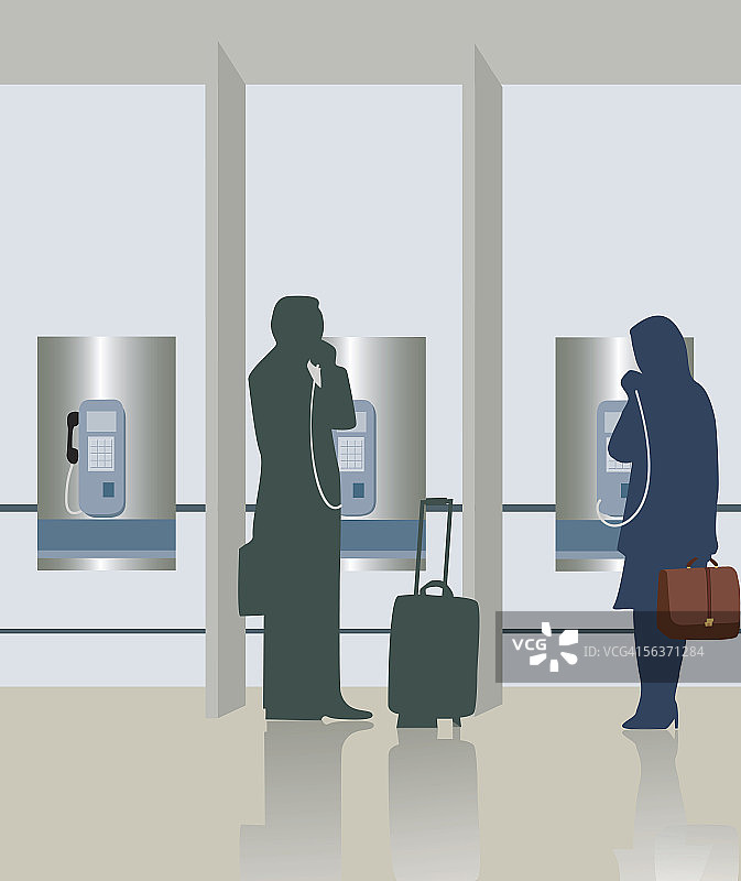 男人和女人在机场公共电话亭交谈图片素材