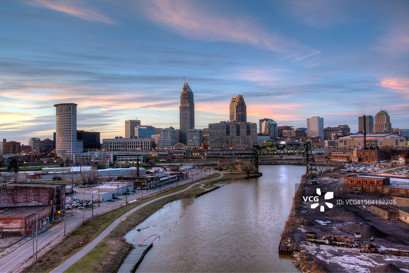 俄亥俄州克利夫兰市中心天际线图片素材