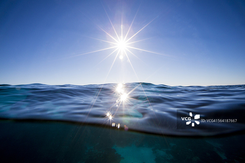 阳光下的昆士兰澳大利亚海景图片素材