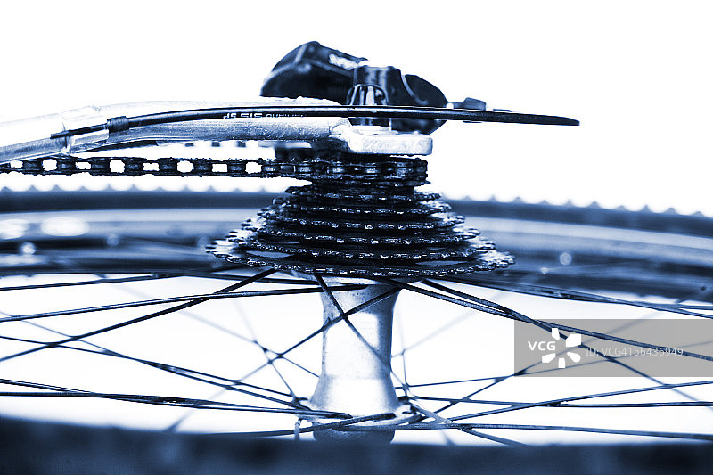 自行车车轮和齿轮特写图片素材