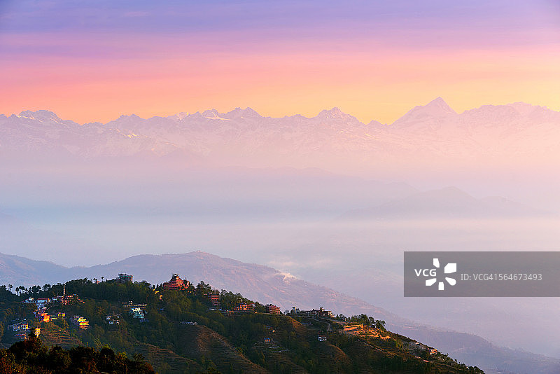 尼泊尔纳加阔特日出图片素材