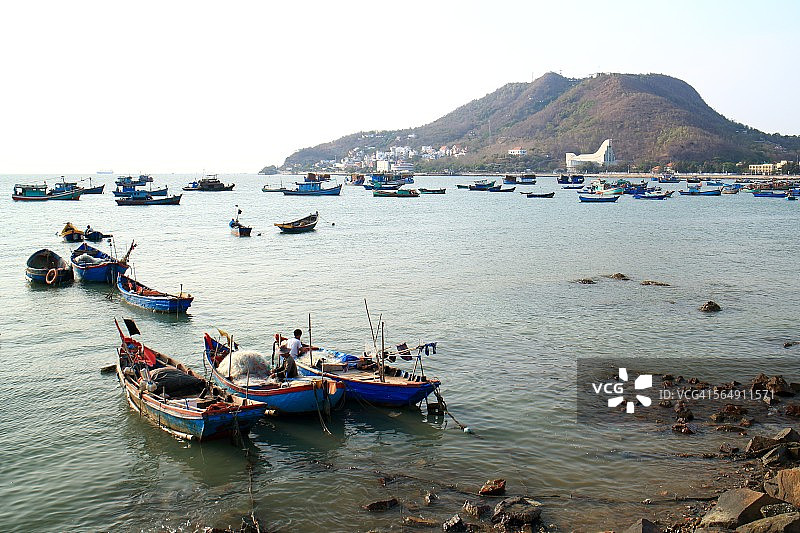 越南头顿海滩的渔船图片素材