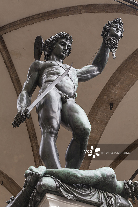 切利尼的珀尔修斯青铜雕像，佛罗伦萨图片素材