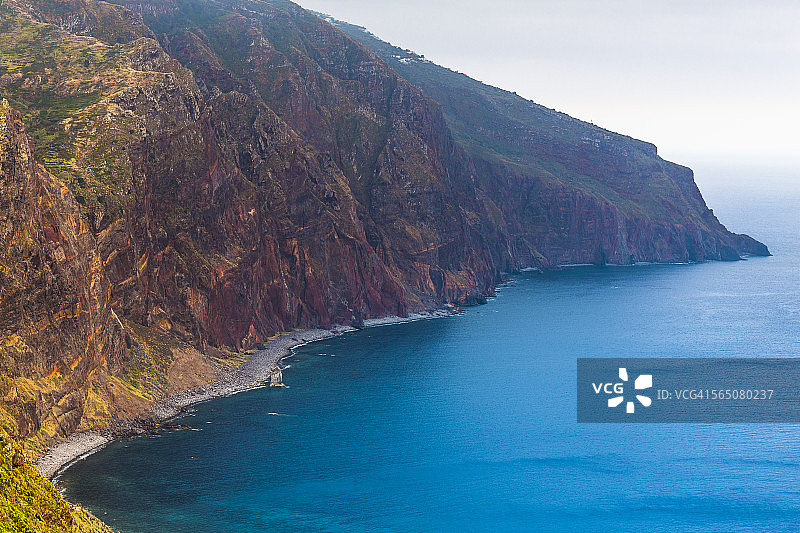 东北海岸的陡峭悬崖图片素材