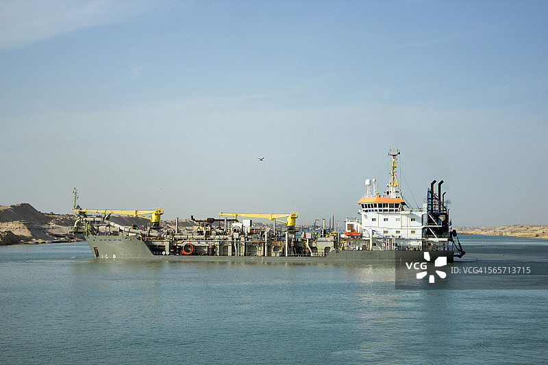 埃及苏伊士运河的建设工程图片素材