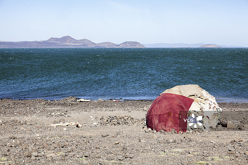 图尔卡纳湖岸边的埃尔莫洛小屋图片素材
