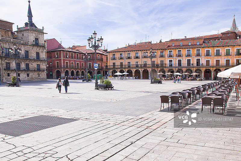 西班牙莱昂的马约尔广场图片素材