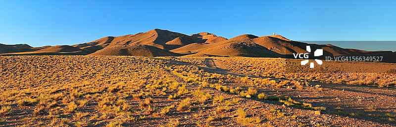 山顶上图片素材