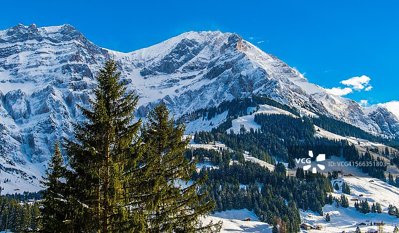 山顶上图片素材