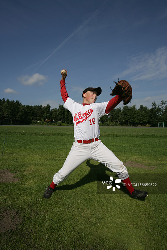 外野手投棒球图片素材