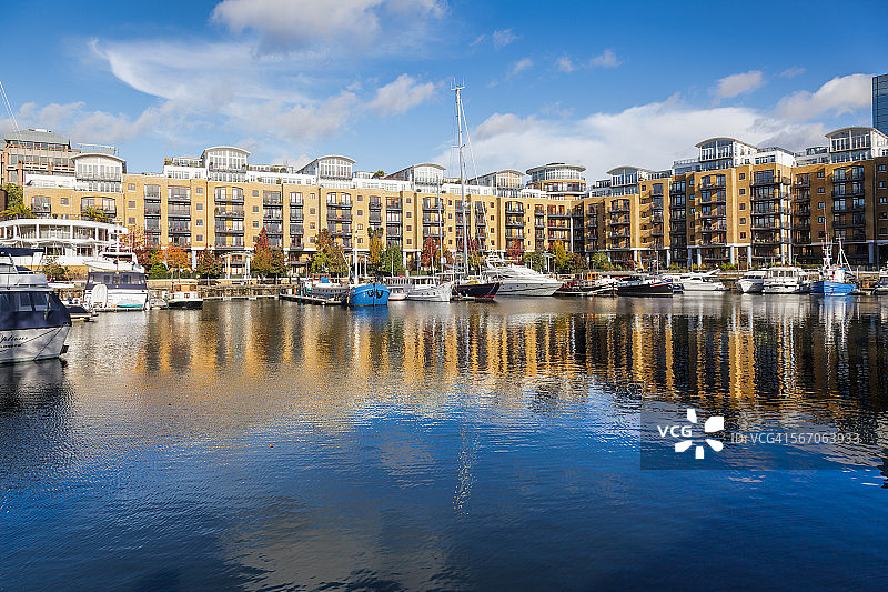 伦敦圣凯瑟琳码头图片素材