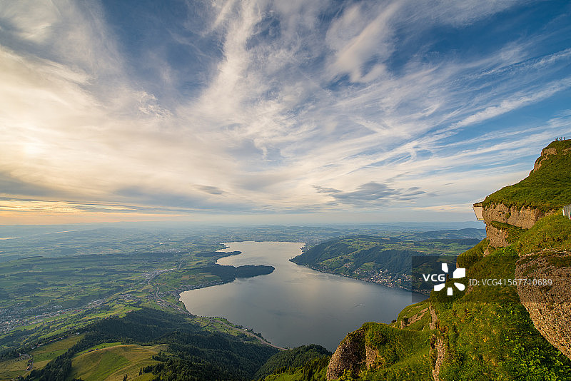 瑞士瑞吉山的鸟瞰景色图片素材