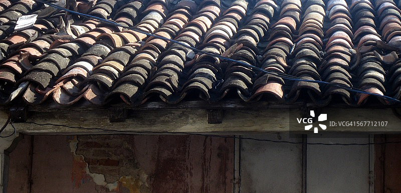 西恩富戈斯古巴屋顶瓦片图片素材