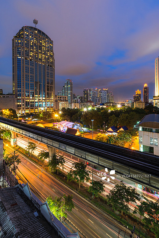 曼谷的轻轨列车图片素材