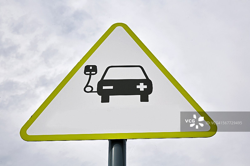 电动汽车指示路标图片素材