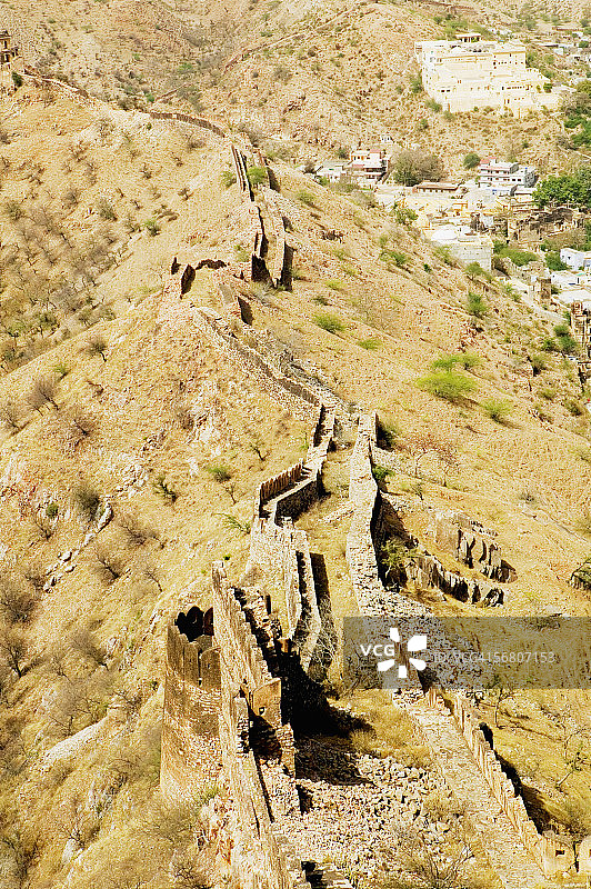 印度斋浦尔杰伊加尔堡的墙壁俯视图图片素材