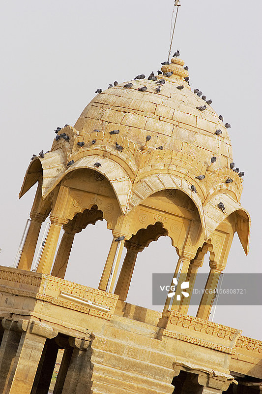 印度拉贾斯坦邦斋沙默尔加迪萨加尔穹顶高角度视图图片素材