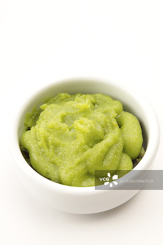 绿色山葵酱，传统日式调味品图片素材