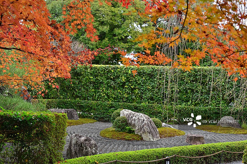 京都大藏院的黑暗岩石庭院图片素材