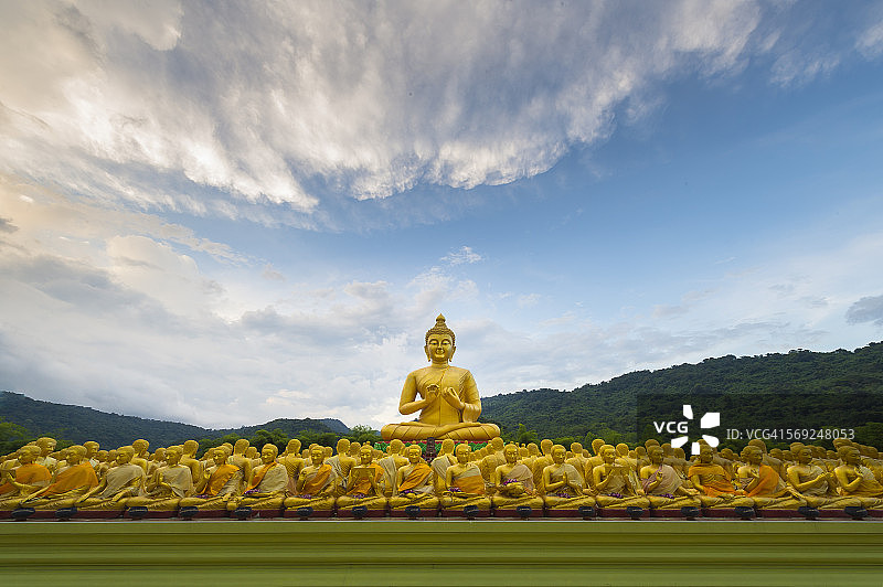 泰国僧侣雕塑1250尊图片素材