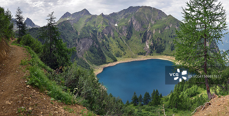 特雷莫吉奥湖全景图片素材