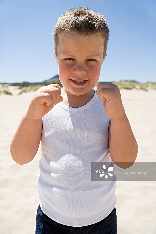 有性格的男孩图片素材