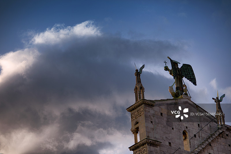 意大利卢卡圣米歇尔教堂图片素材