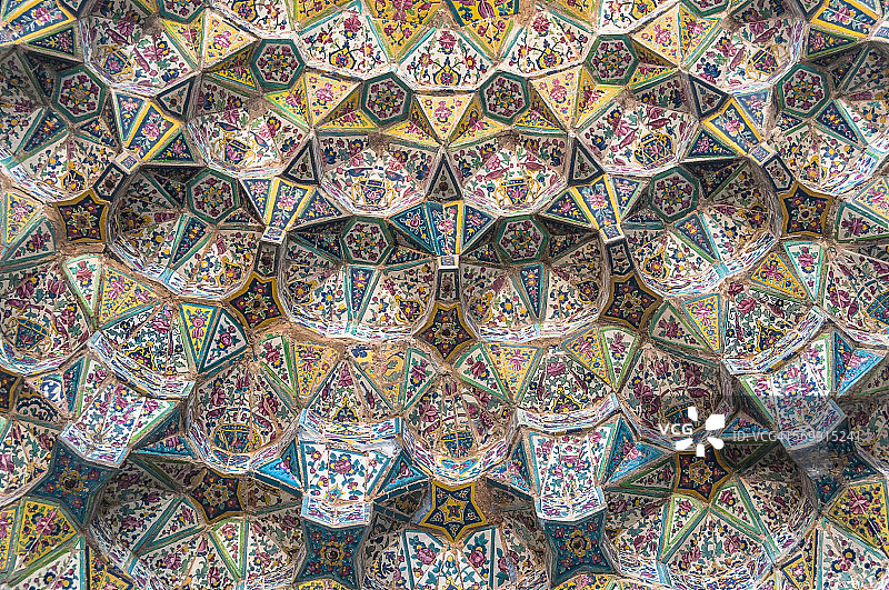 伊朗设拉子清真寺入口的精美细节图片素材