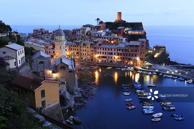意大利五渔村韦尔纳扎夜景图片素材