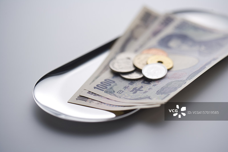 托盘上的日元图片素材