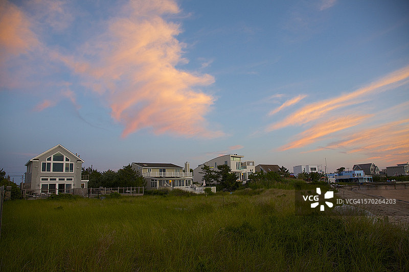 纽约州韦 Hampton 海滩的一排房屋图片素材