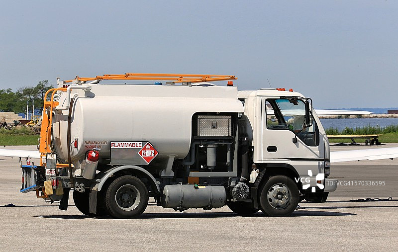 机场移动加油车图片素材