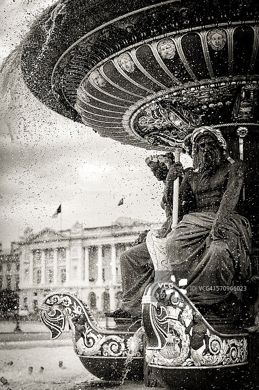 巴黎协和广场的河流喷泉图片素材