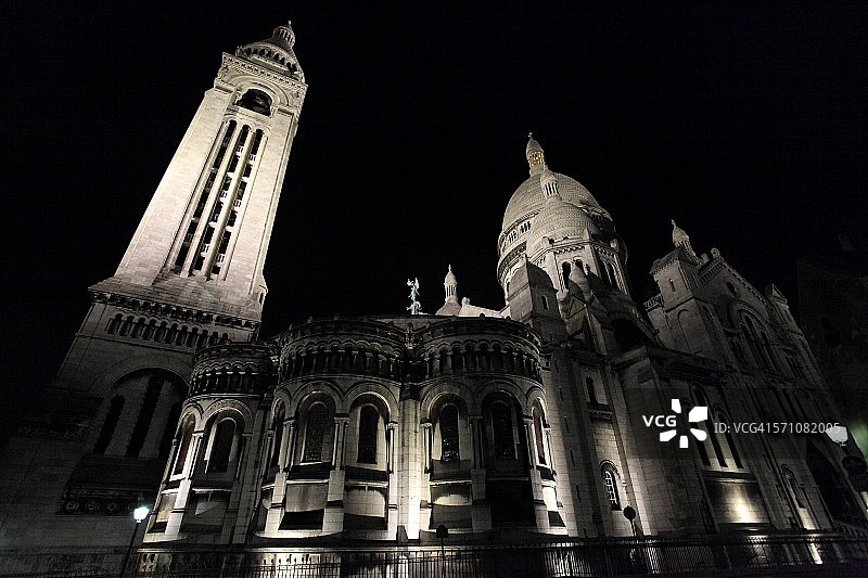 夜幕下的圣心堂图片素材