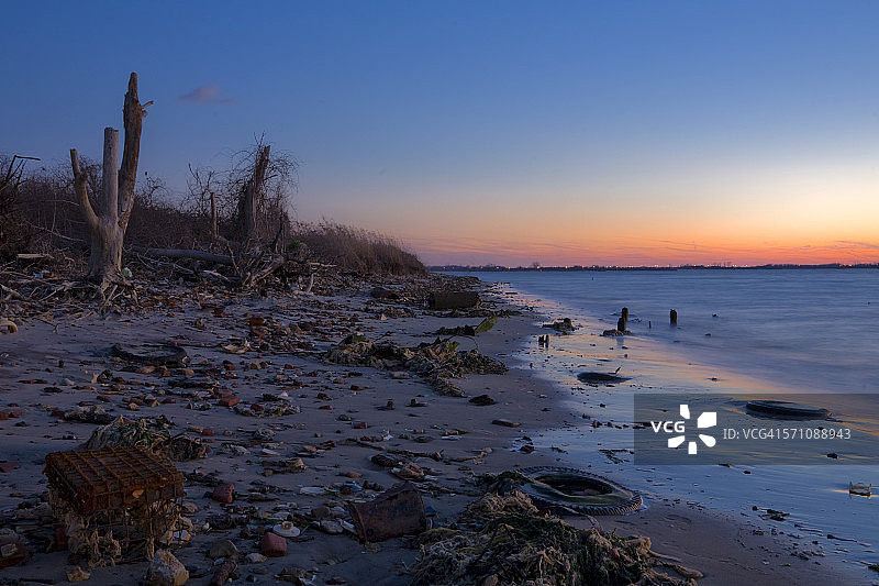 日落时分的布鲁克林死马湾图片素材