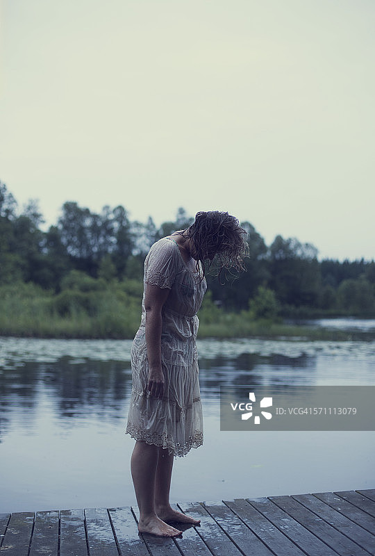 令人难过的救援图片素材