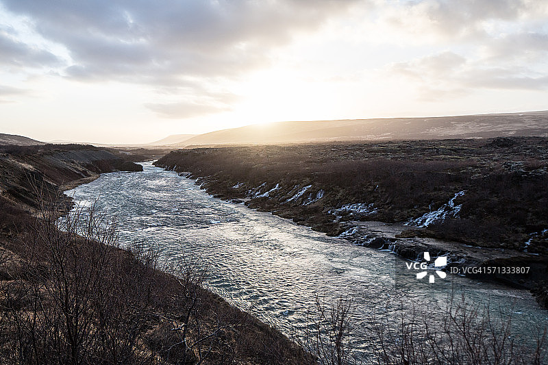冰岛胡萨费尔附近的惠塔河图片素材