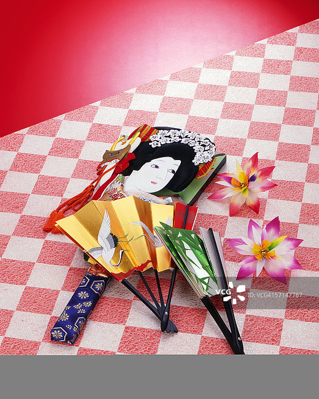 板羽球拍和折扇图片素材