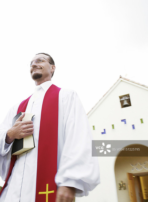 教堂里的牧师图片素材