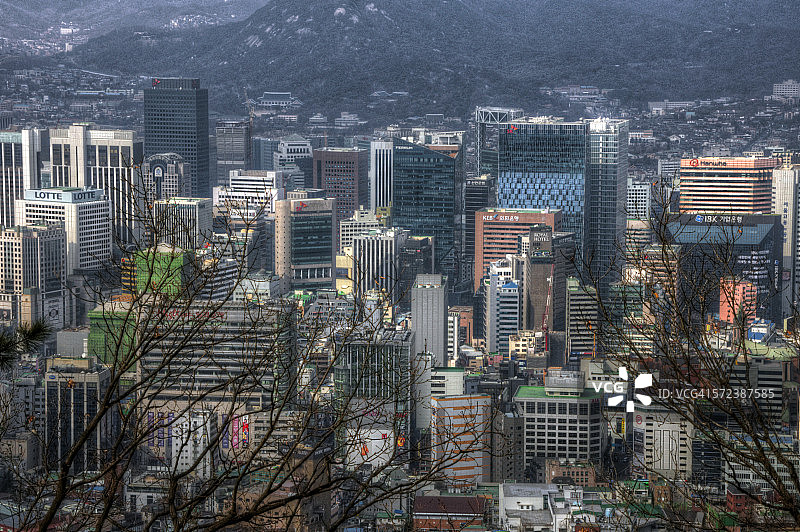 从南山俯瞰首尔金融区图片素材