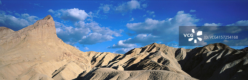 从金峡谷看到的曼利灯塔和荒地，死亡谷国家公园，加利福尼亚州，北美图片素材