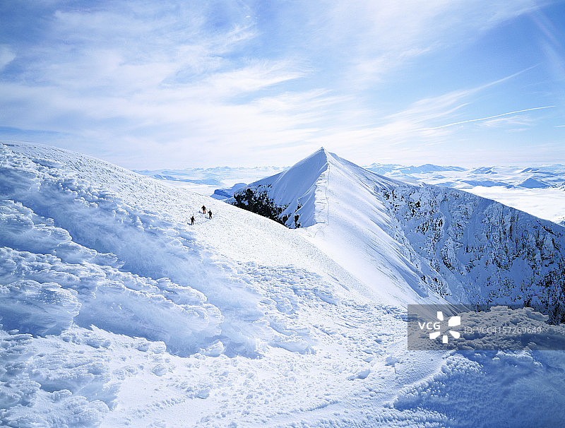瑞典拉普兰的雪山山脉图片素材