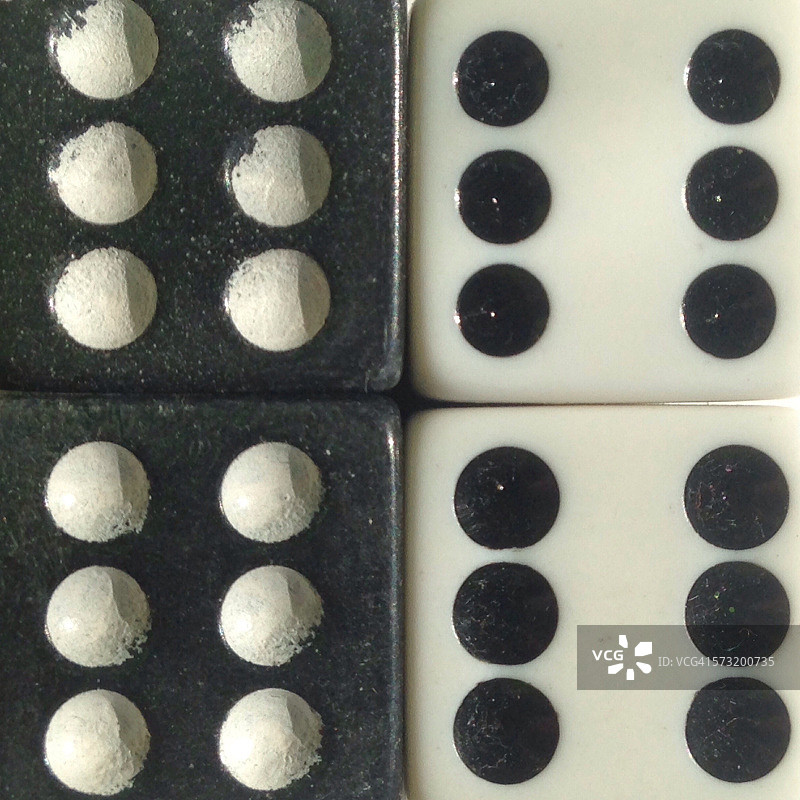 一半一半图片素材