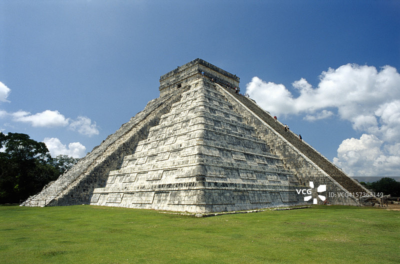 墨西哥奇琴伊察库库尔坎金字塔图片素材