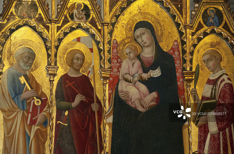 圣乔治教堂的中世纪祭坛装饰图片素材